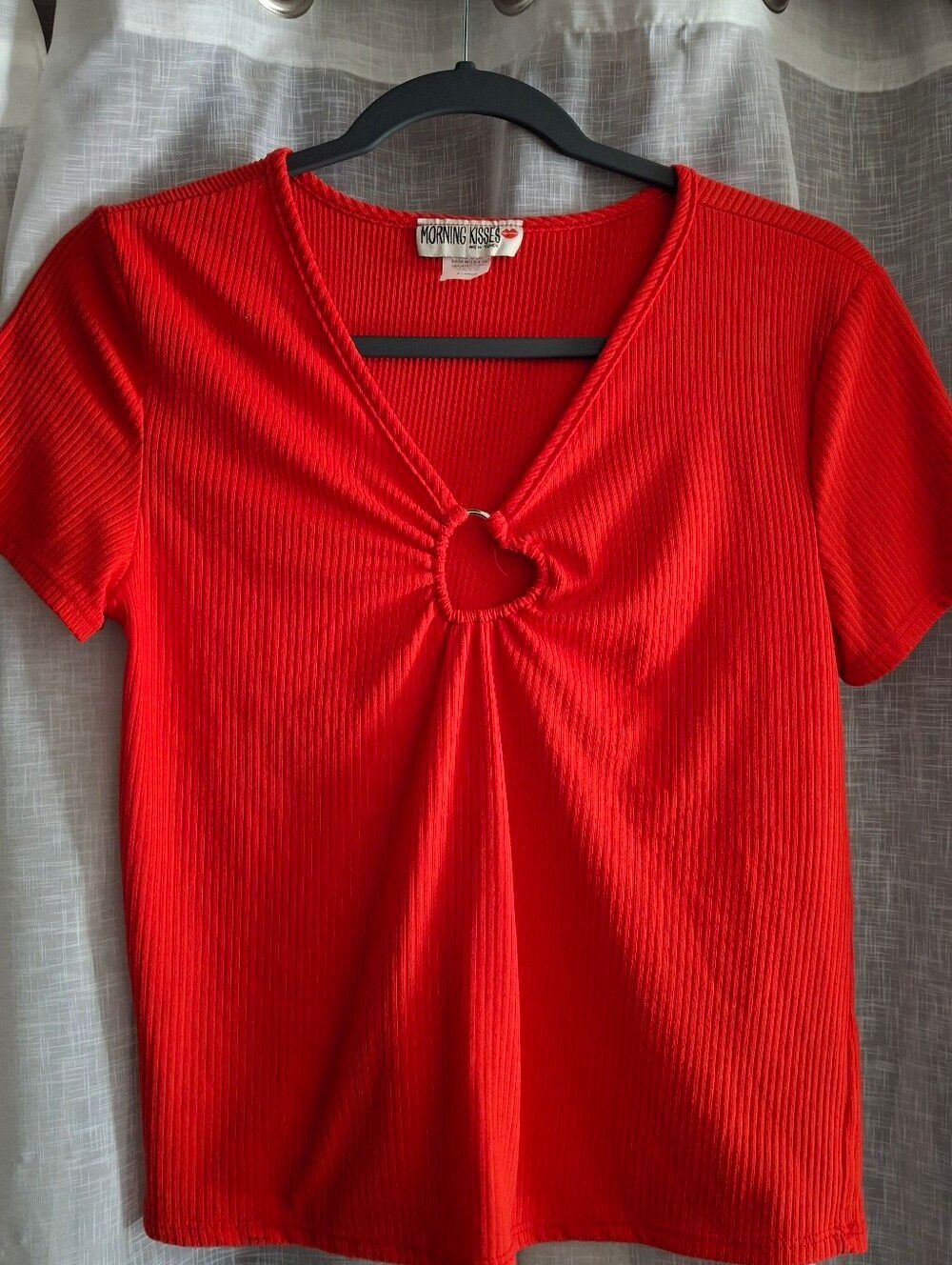 Vintage Y2k Ribbed Heart Cut Out Crop Top